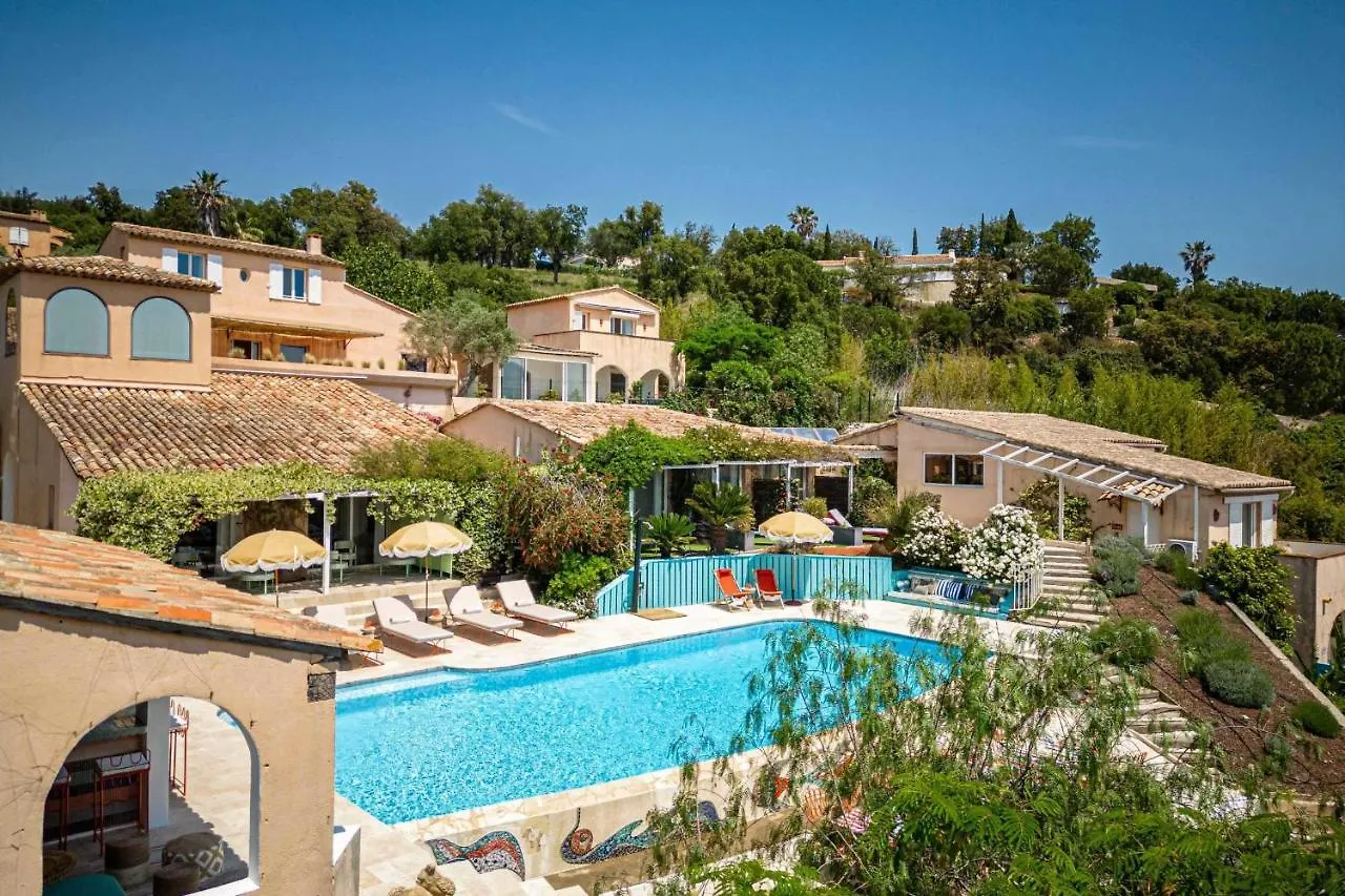 Villa No Chichi - 12Br-33P - Collines Grimaud 0*,  France
