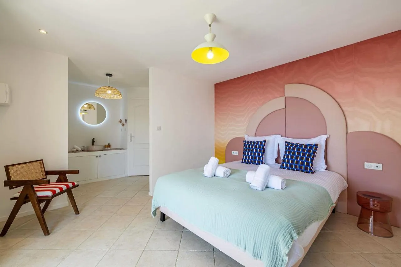 Villa No Chichi - 12Br-33P - Collines Grimaud 0*,  France